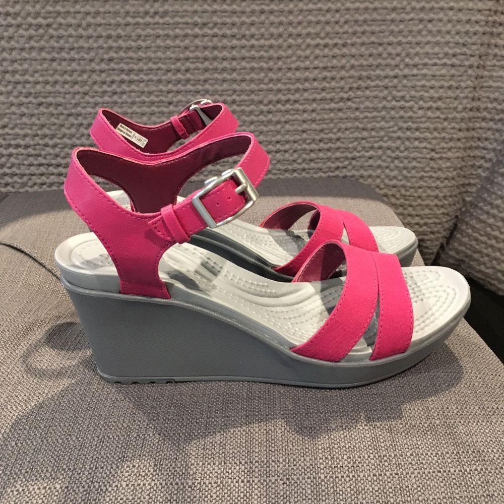 Crocs Leigh II Ankle Strap Wedge